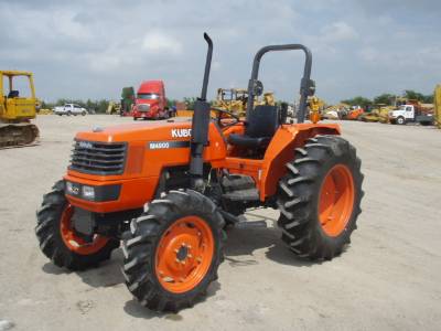 tłoki i pierścienie silnika Kubota M4900